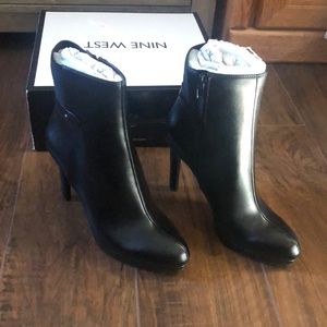 nine west querelle gore platform boot